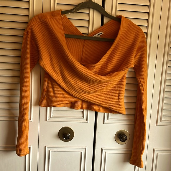 FN orange cropped sweater - Picture 1 of 4